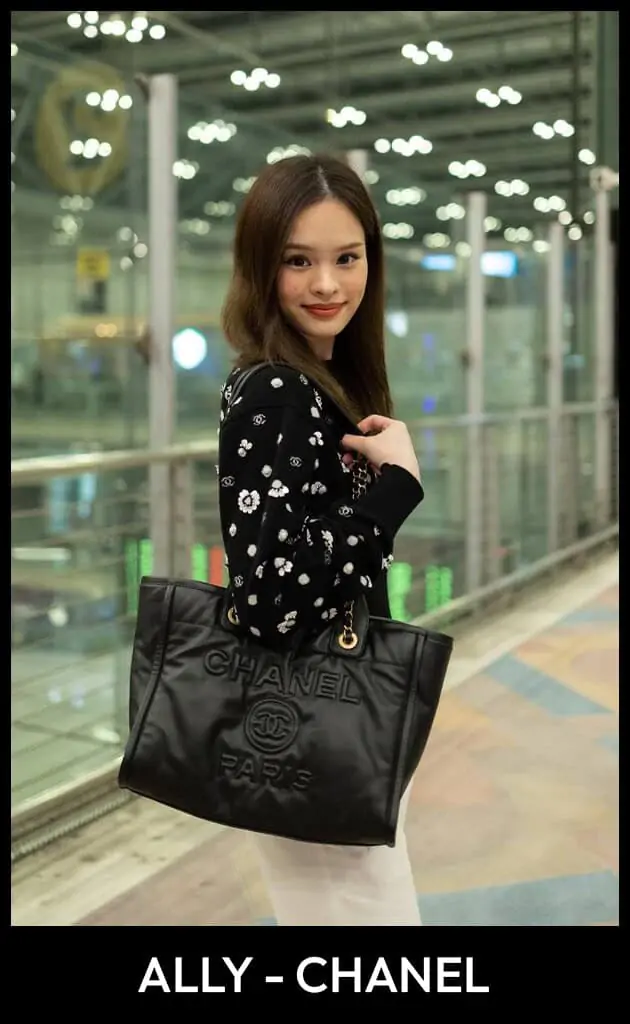 แอลลี่ กับกระเป๋า Chanel Deauville Tote